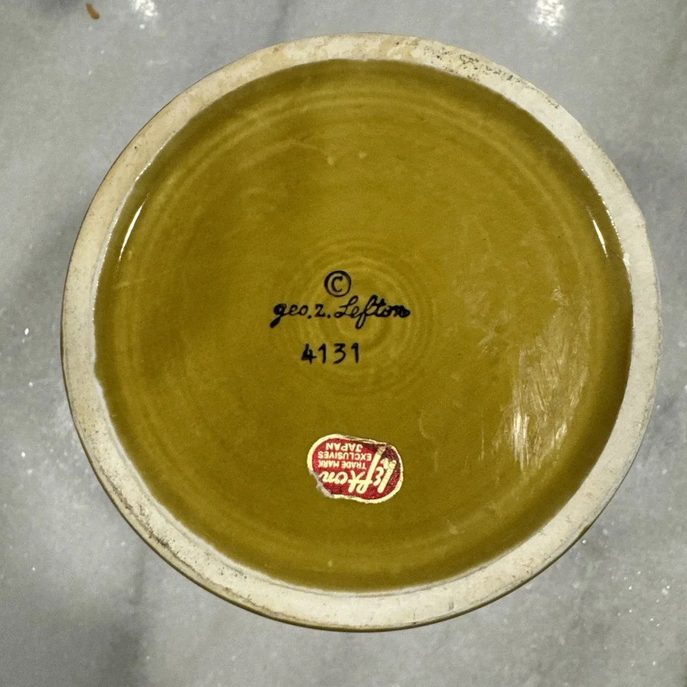 Vintage Geo Z Lefton Green Ceramic 3-D Embossed Canister w/ Lid Fruit Apple Pear